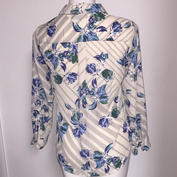 Banana Republic Long Sleeve Collared Floral Top - Picture 4 of 6